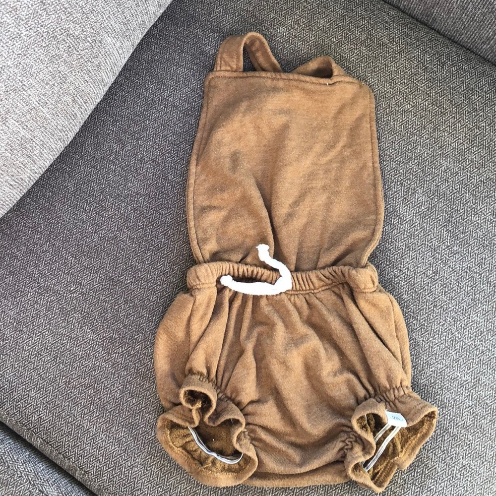 Lulu & Roo Ruffle Crossback Romper size 2/3